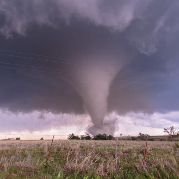 EF-4 Tornado near Wynnewood and Katie, OK May 9, 2016