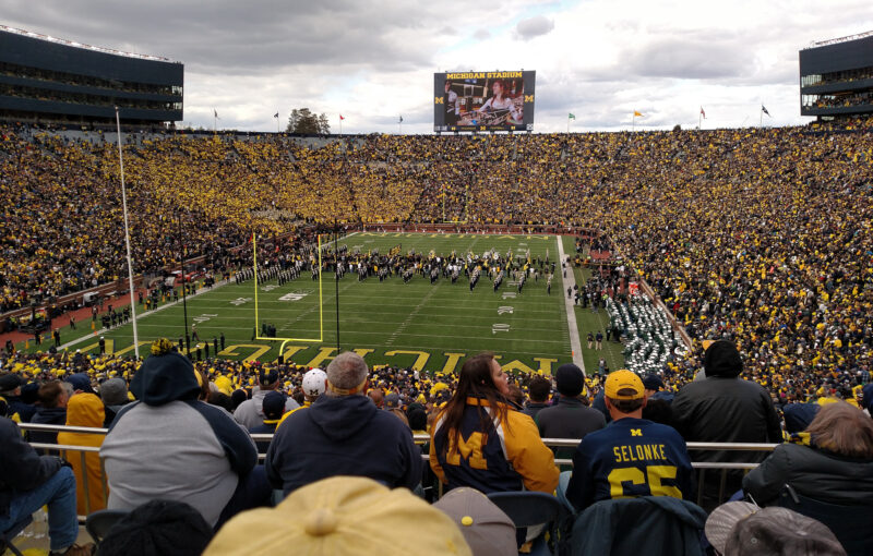 Michigan vs Michigan State 2015