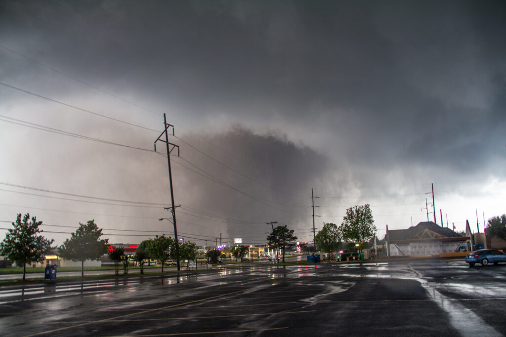 Moore Tornado impacting the city