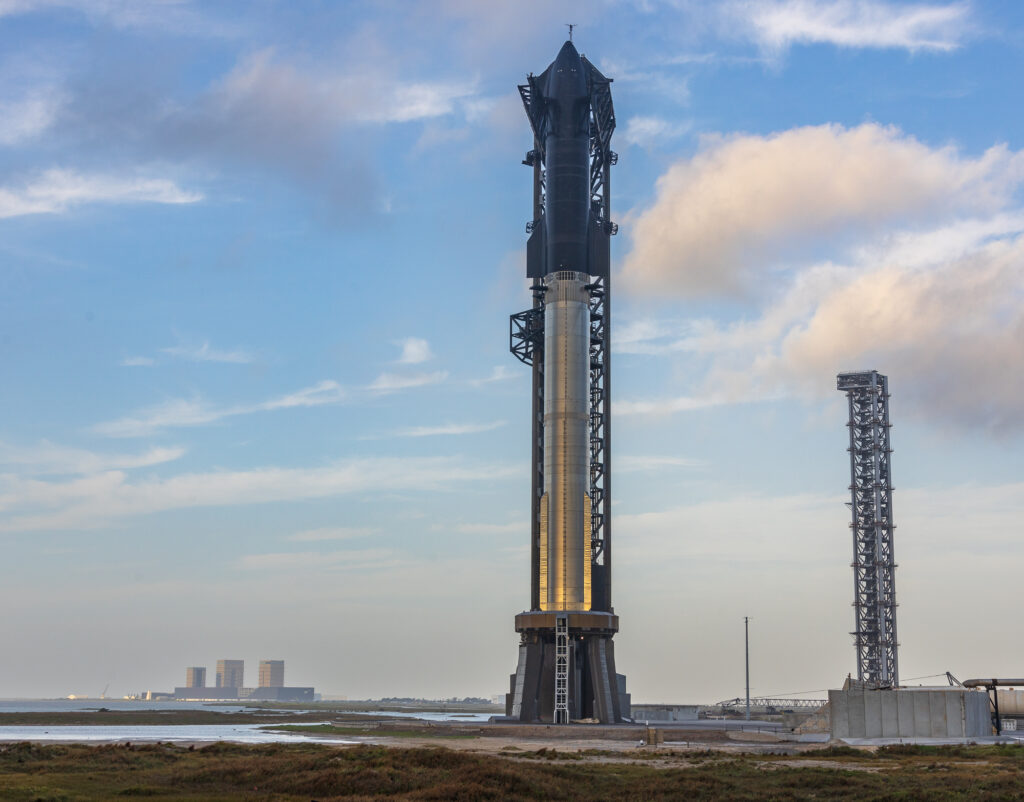 Starship 6 with Starfactory in the background